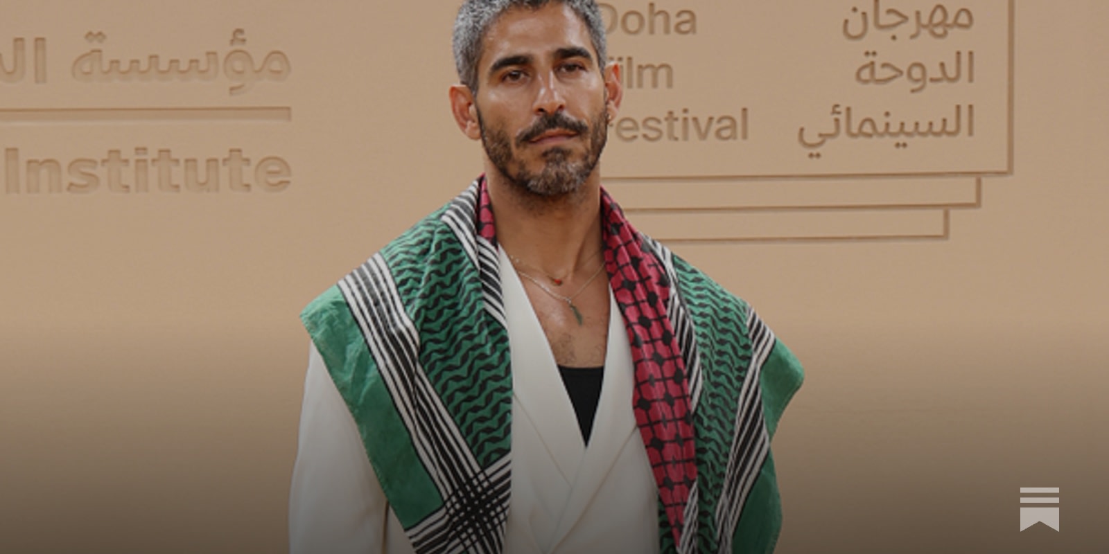 الكويت تفرج عن صحافي أمريكي من أصل كويتي بعد أسابيع من الاحتجاز