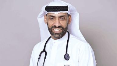 حميد عبيد الشامسي.. طبيب إماراتي يقود معركة السرطان من العيادة إلى المنصات العالمية