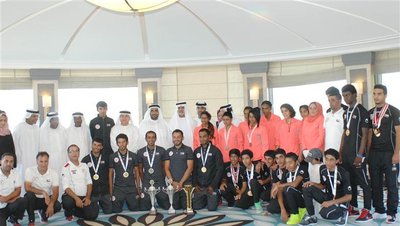 وزير الثقافة يستقبل اتحاد الإمارات للدراجات